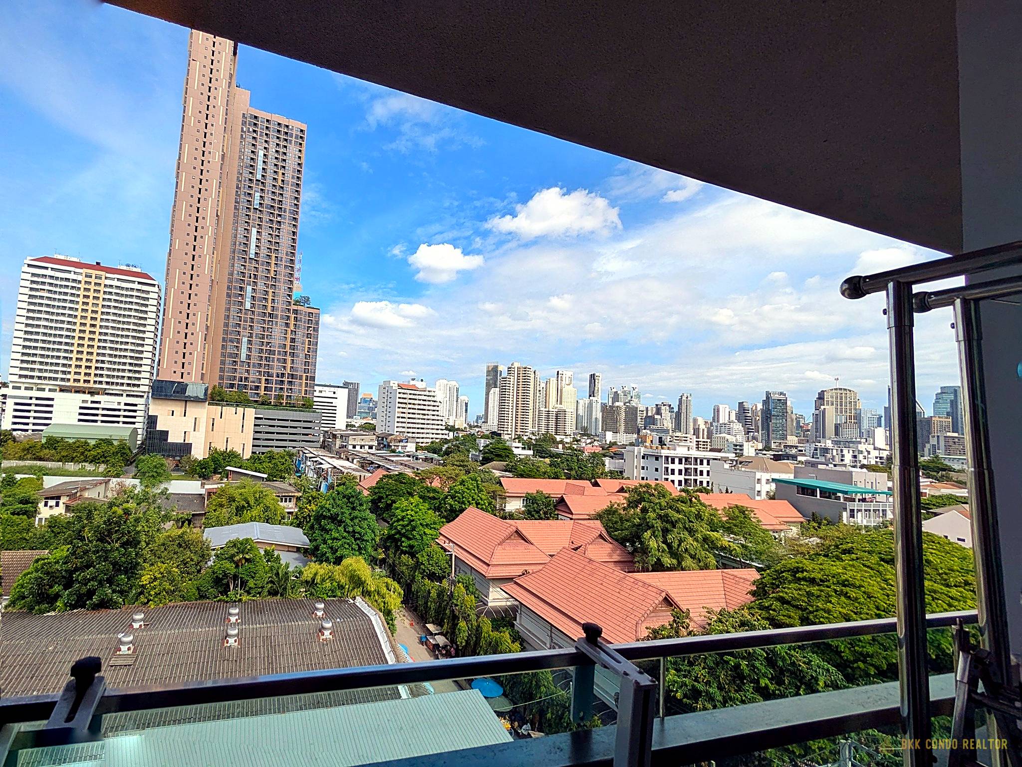 1-Bedroom Condo for Rent at Vtara Sukhumvit 36 (46 sqm) — Thonglor BTS