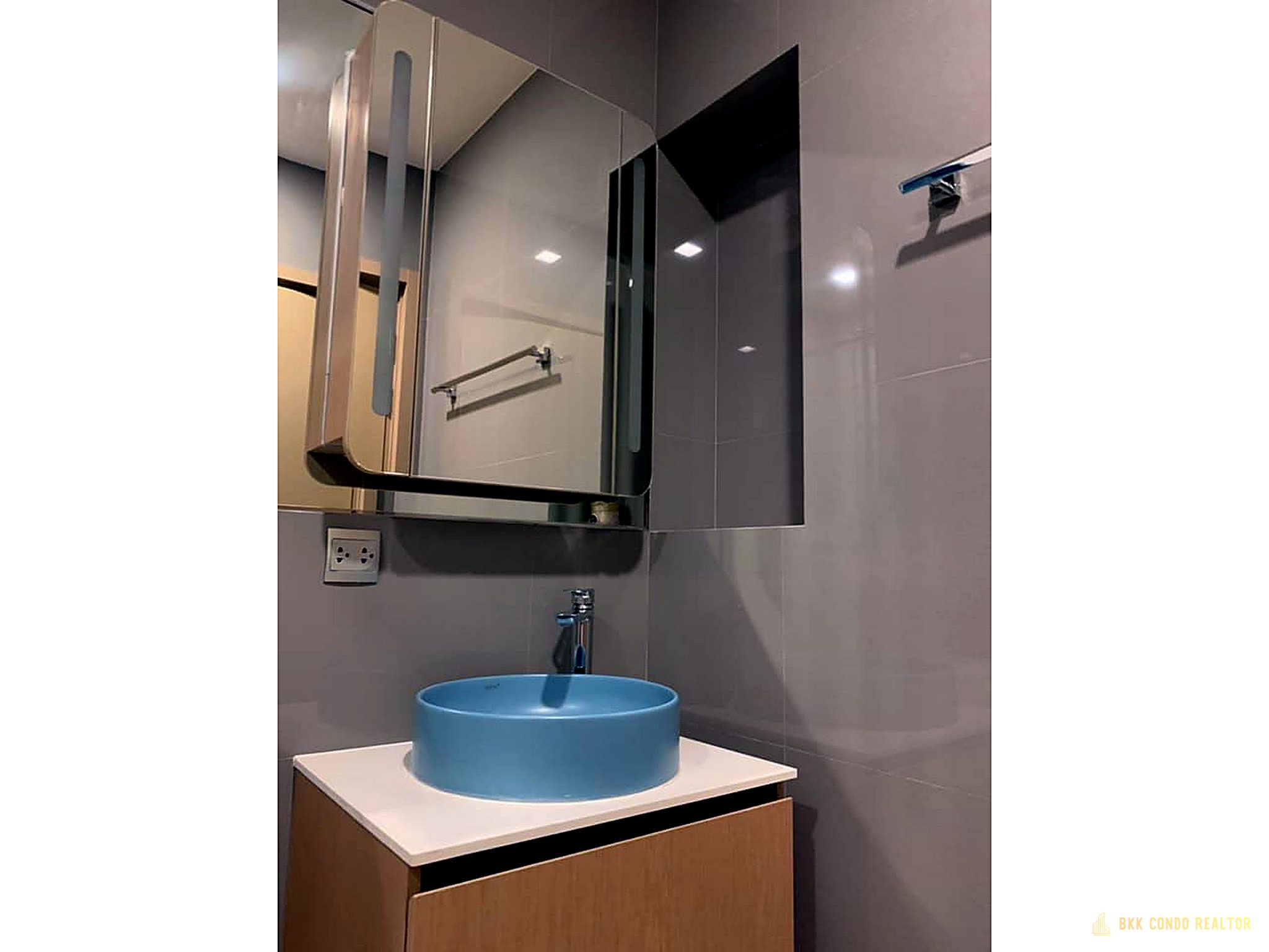 1-Bedroom Condo for Rent at Kawa Haus (30 sqm) — On Nut BTS
