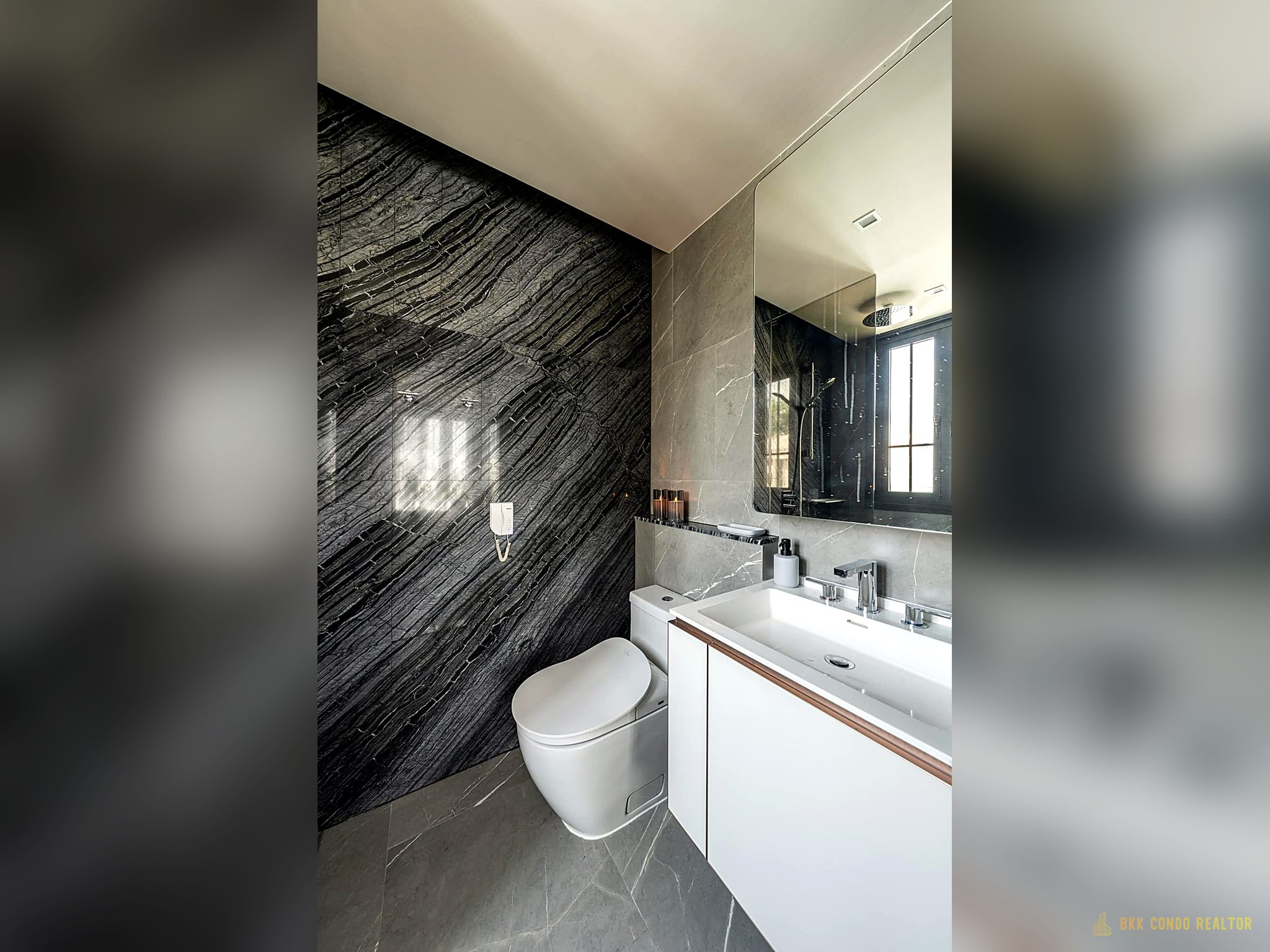 1-Bedroom Condo for Rent at The Reserve Sukhumvit 61 (31 sqm) — Ekkamai BTS