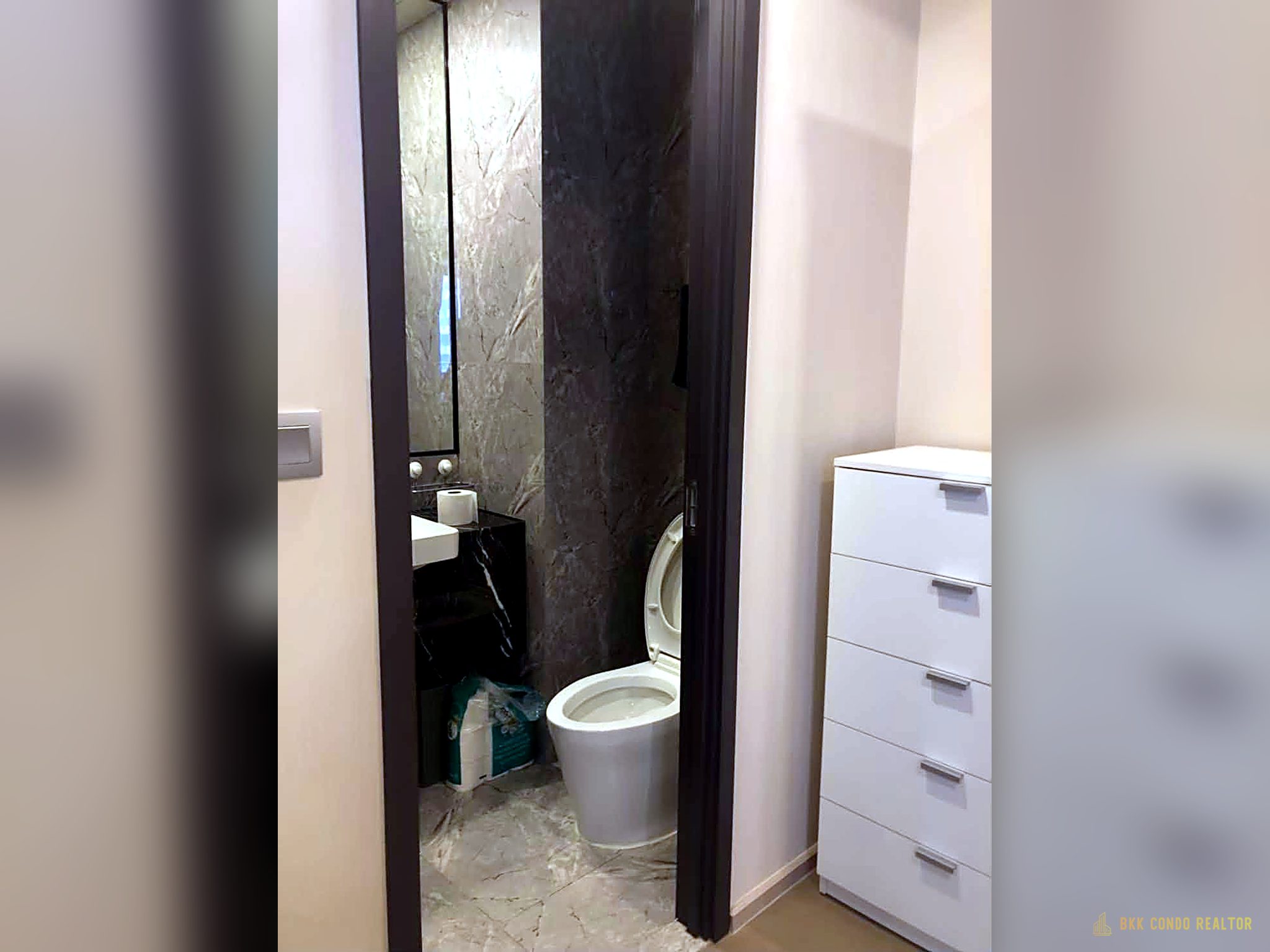 1-Bedroom Condo for Rent at Ashton Asoke (34 sqm) — Asoke BTS