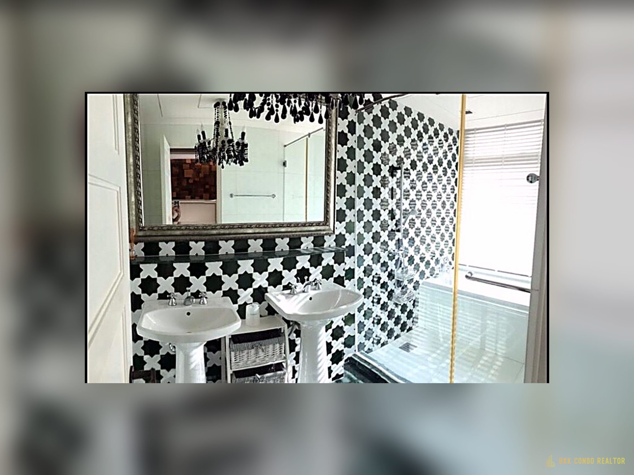 08-bathroom-51 3-Bedroom Condo for Rent at Aguston Sukhumvit 22 (140 sqm) — Phrom Phong BTS