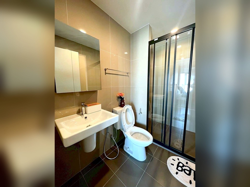 1-Bedroom Condo for Rent at The Base Phetchaburi-Thonglor (40.44 sqm) — Phetchaburi MRT