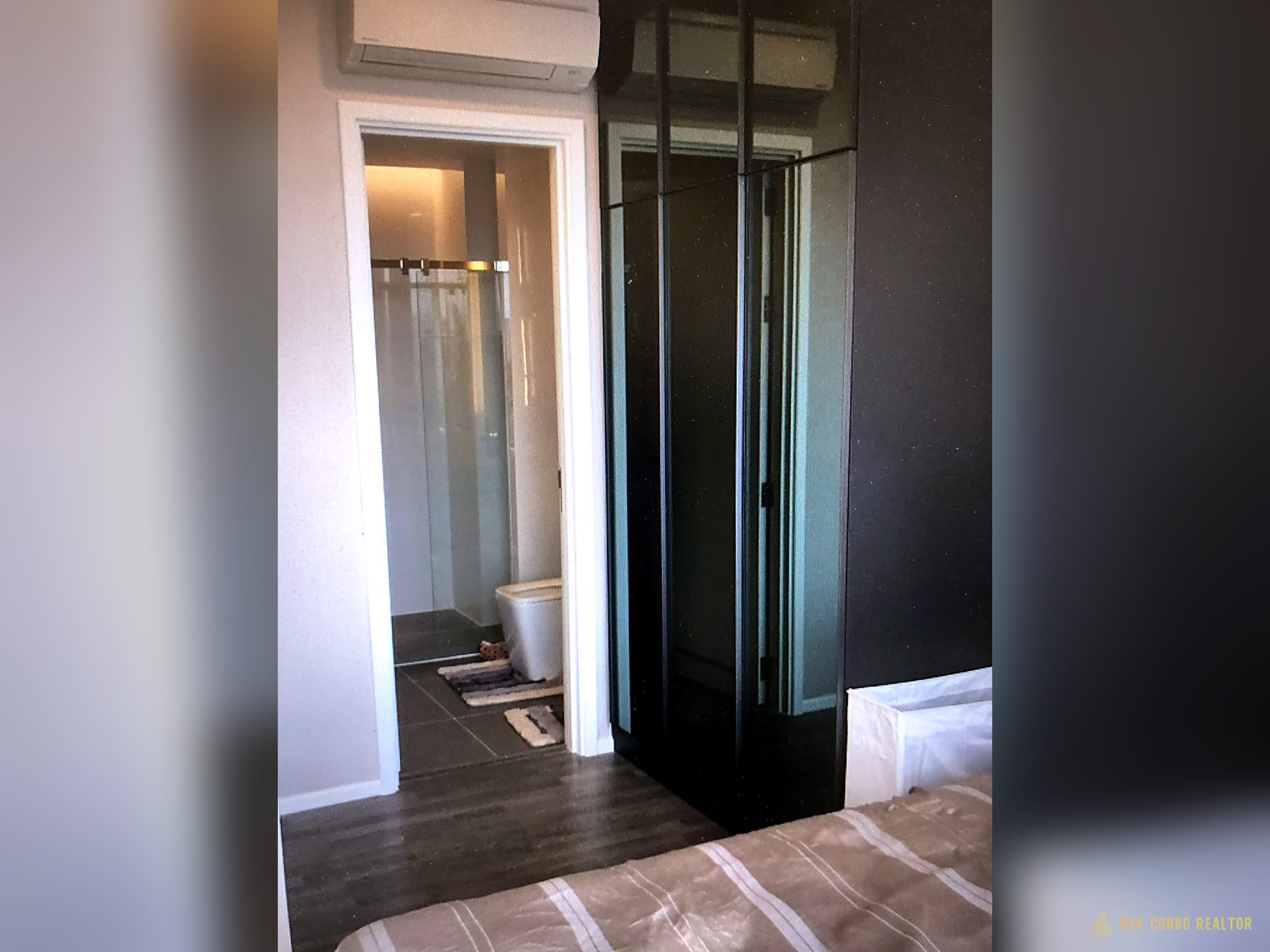 1-Bedroom Condo for Rent at The Room Sukhumvit 69 (35 sqm) — Phra Khanong BTS