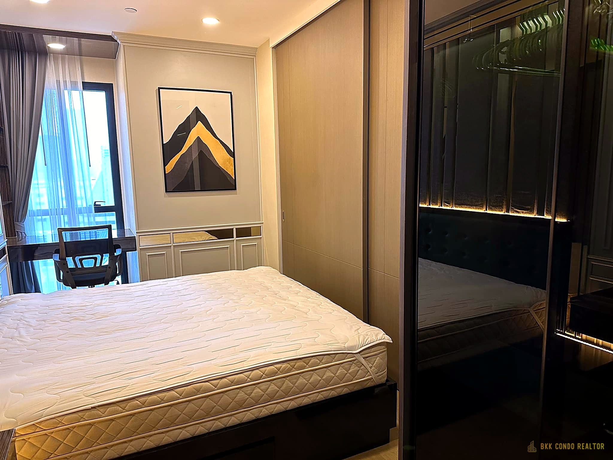 1-Bedroom Condo for Rent at Ashton Chula-Silom (34.5 sqm) — Samyan MRT