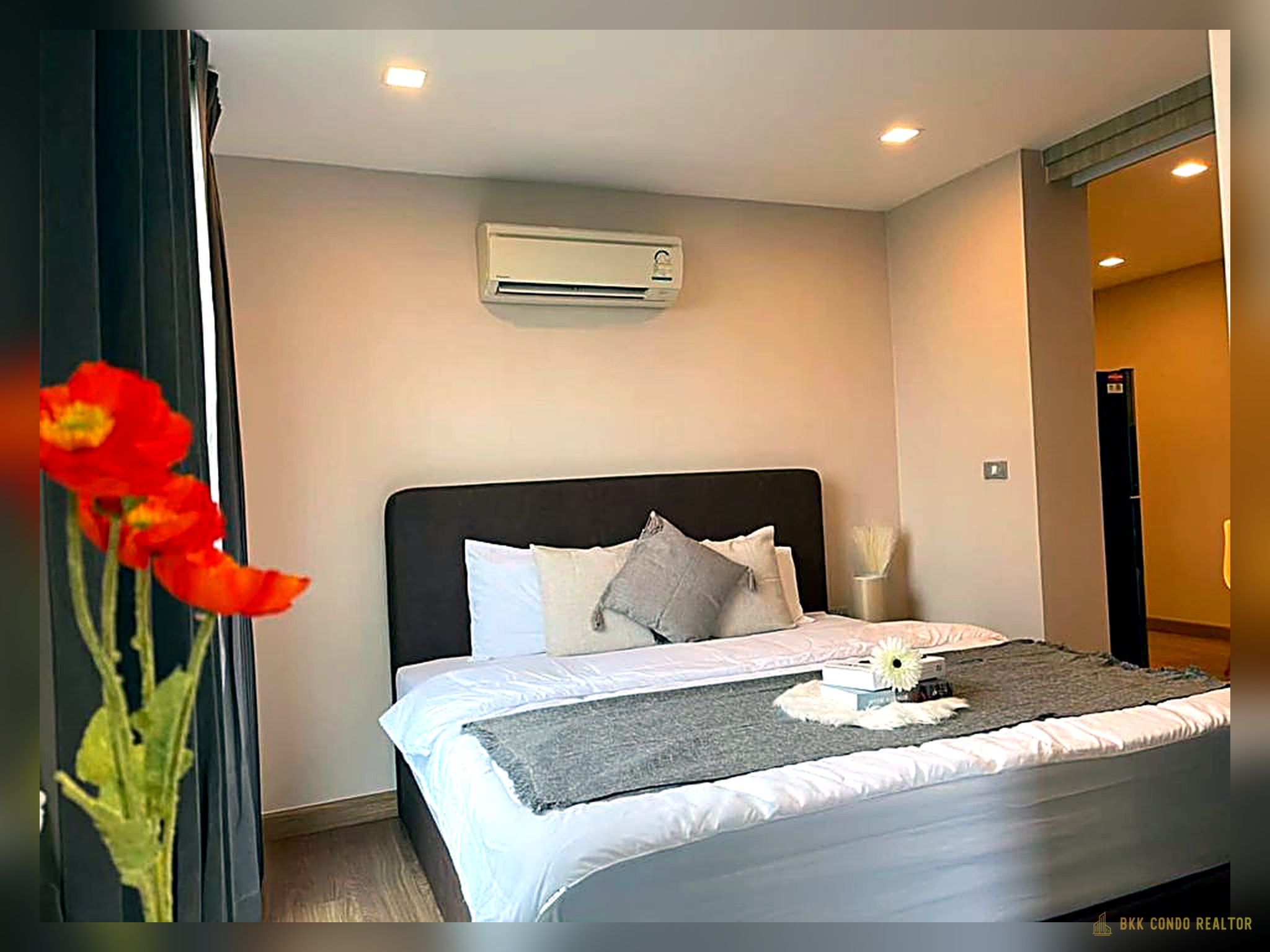 08-bedroom-60 1-Bedroom Condo for Rent at The ACE Ekamai (42 sqm) — Ekkamai BTS