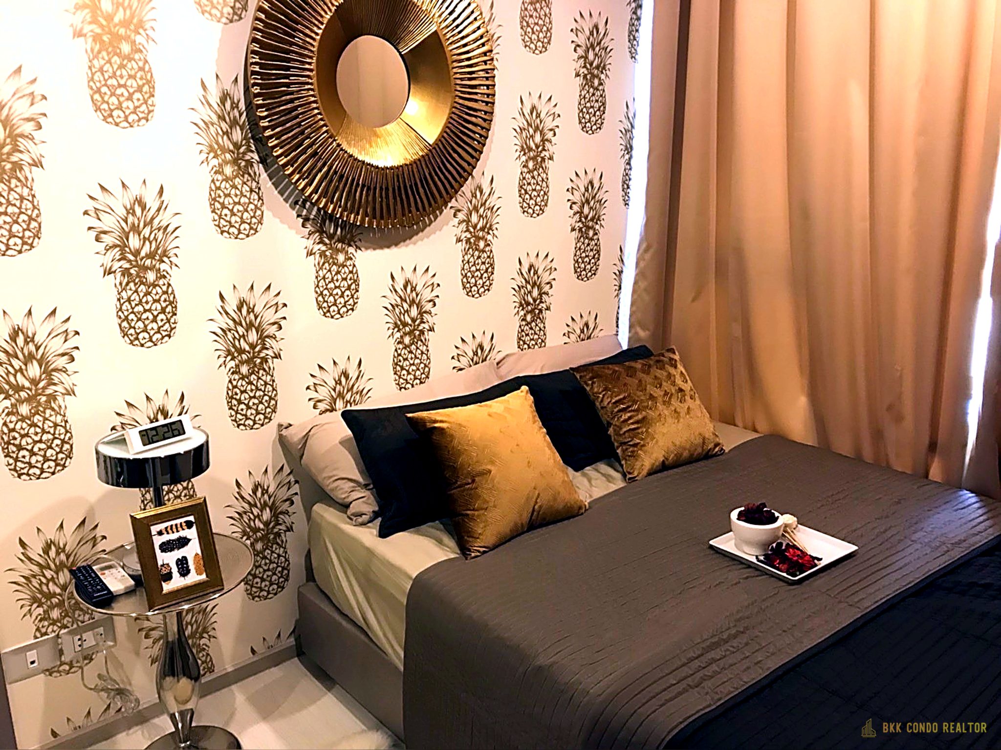 1-Bedroom Condo for Rent at Rhythm Sukhumvit 42 (27 sqm) — Ekkamai BTS