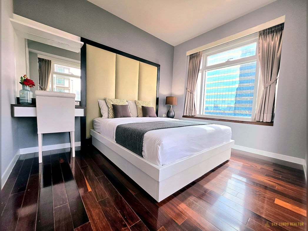 1-Bedroom Condo for Rent at Circle Condominium (48 sqm) — MRT Phetchaburi