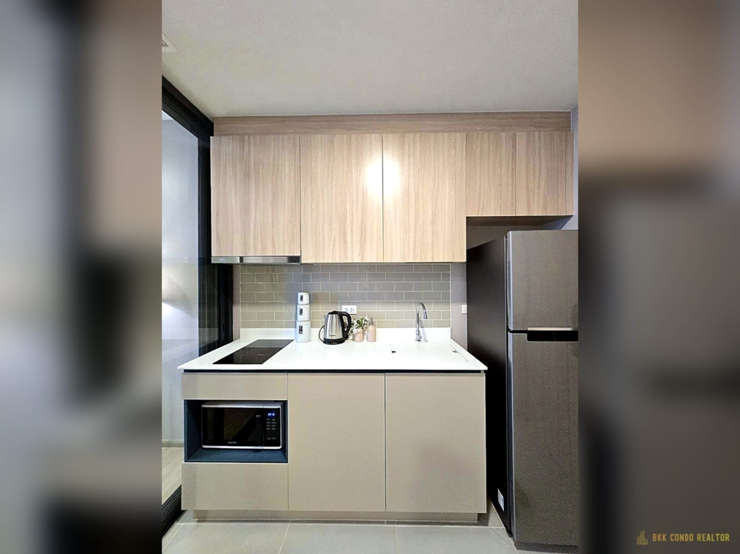 1-Bedroom Condo for Rent at XT Phayathai (42 sqm) — Phaya Thai BTS