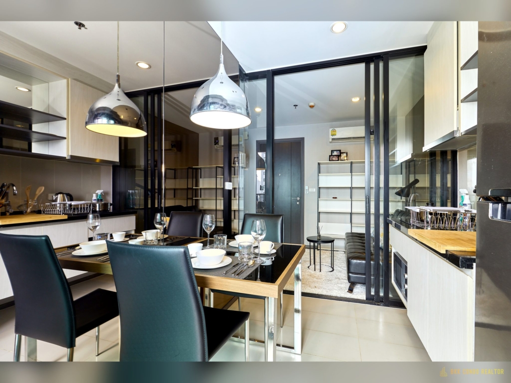 1-Bedroom Condo for Rent at The Base Park East (31 sqm) — On Nut BTS