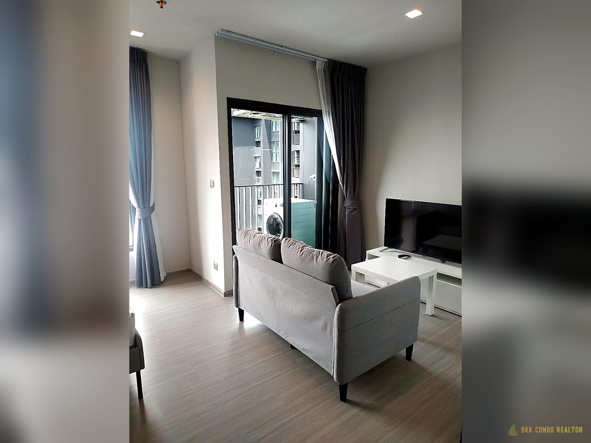 1-Bedroom Condo for Rent at Life Asoke – Rama 9 (27.5 sqm) — Rama 9 MRT