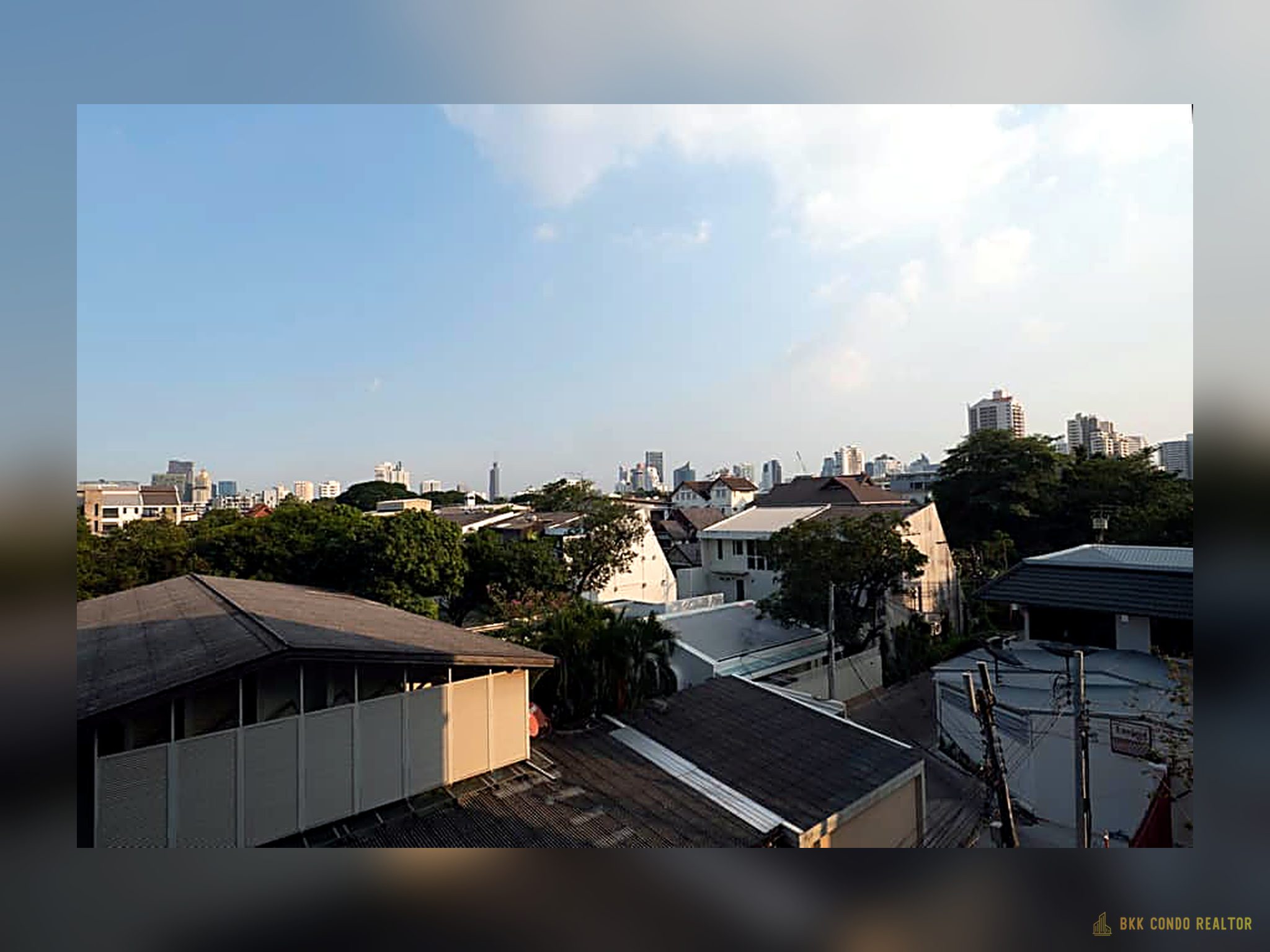 1-Bedroom Condo for Rent at The Teak Sukhumvit 39 (36 sqm) — Phrom Phong BTS