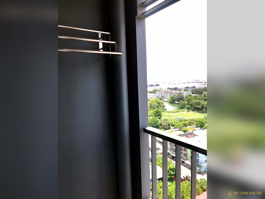 Studio Condo for Rent at IDEO Mobi Eastpoint (22 sqm) — Bangna BTS