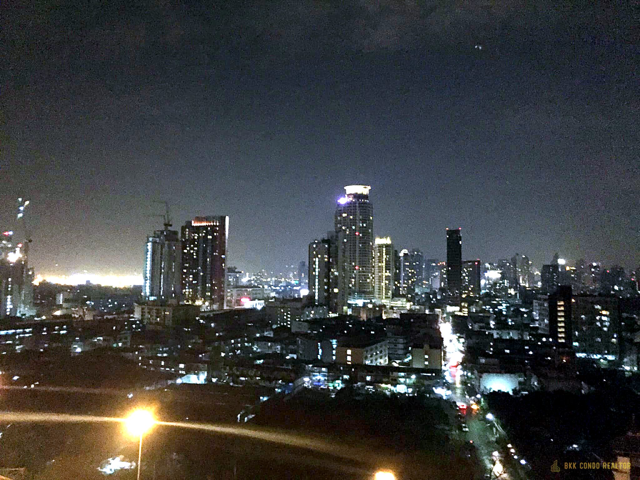 1-Bedroom Condo for Rent at The Base Park West (26 sqm) — On Nut BTS