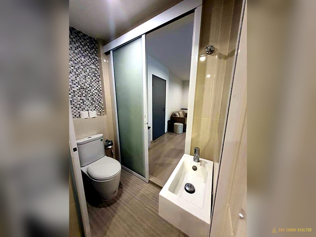 2-Bedroom Condo for Rent at Life Ratchadapisek (46 sqm) — Huai Khwang MRT