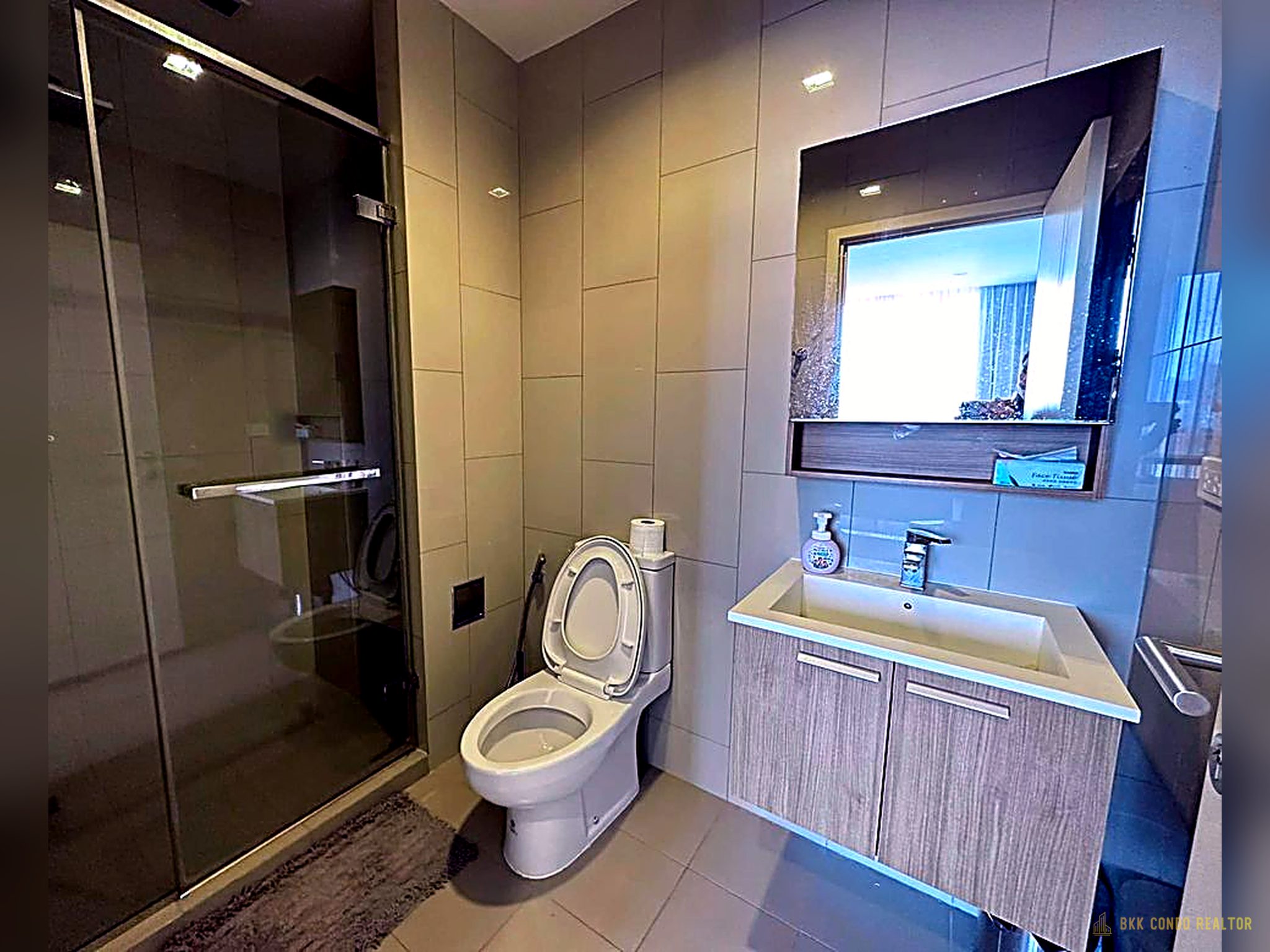 09-bathroom-19 2-Bedroom Condo for Rent at Hasu Haus (66 sqm) — On Nut BTS