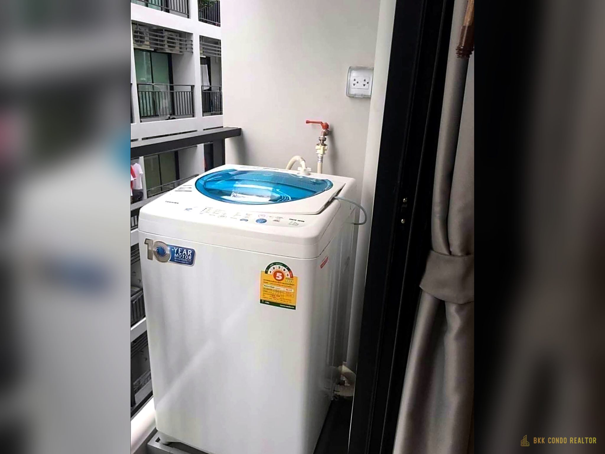 09-bathroom-52 Studio Condo for Rent at Pause Sukhumvit 115 (22 sqm) — Pu Chao BTS