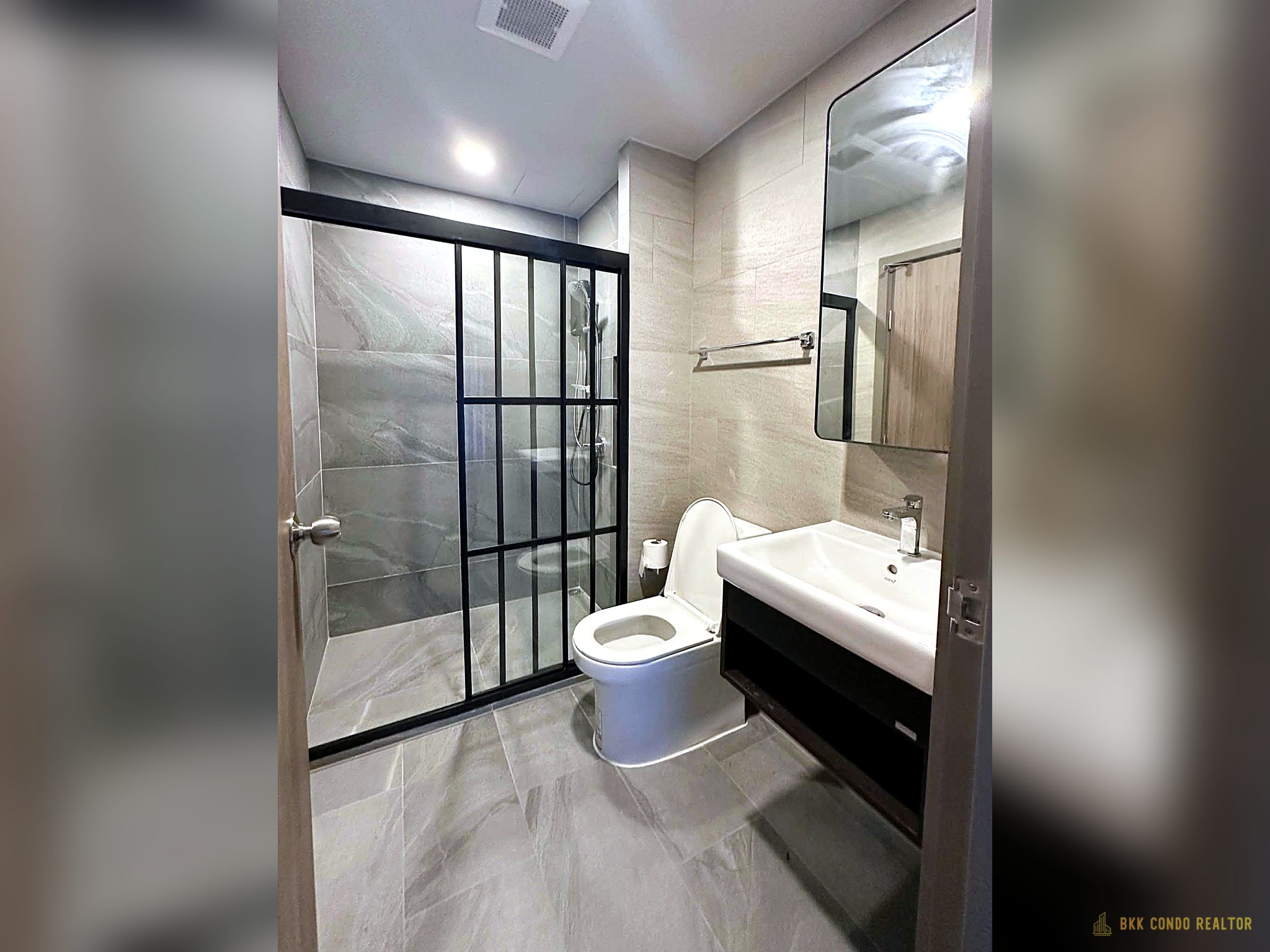 09-bathroom-61 2-Bedroom Condo for Rent at Metris District Ladprao (43 sqm) — BTS Ha Yaek Lat Phrao