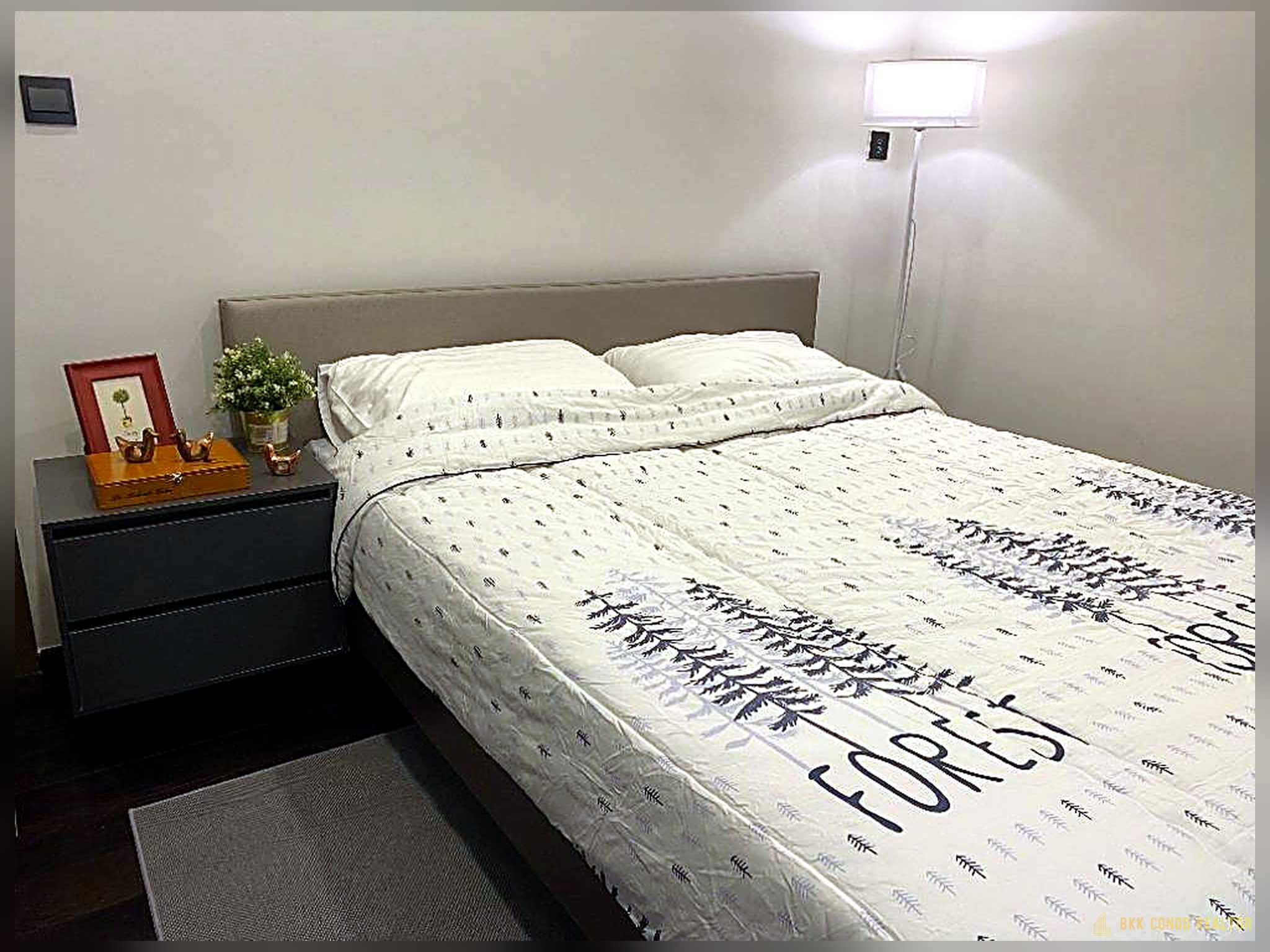 2-Bedroom Condo for Rent at Park Origin Thonglor (45 sqm) — Thonglor BTS