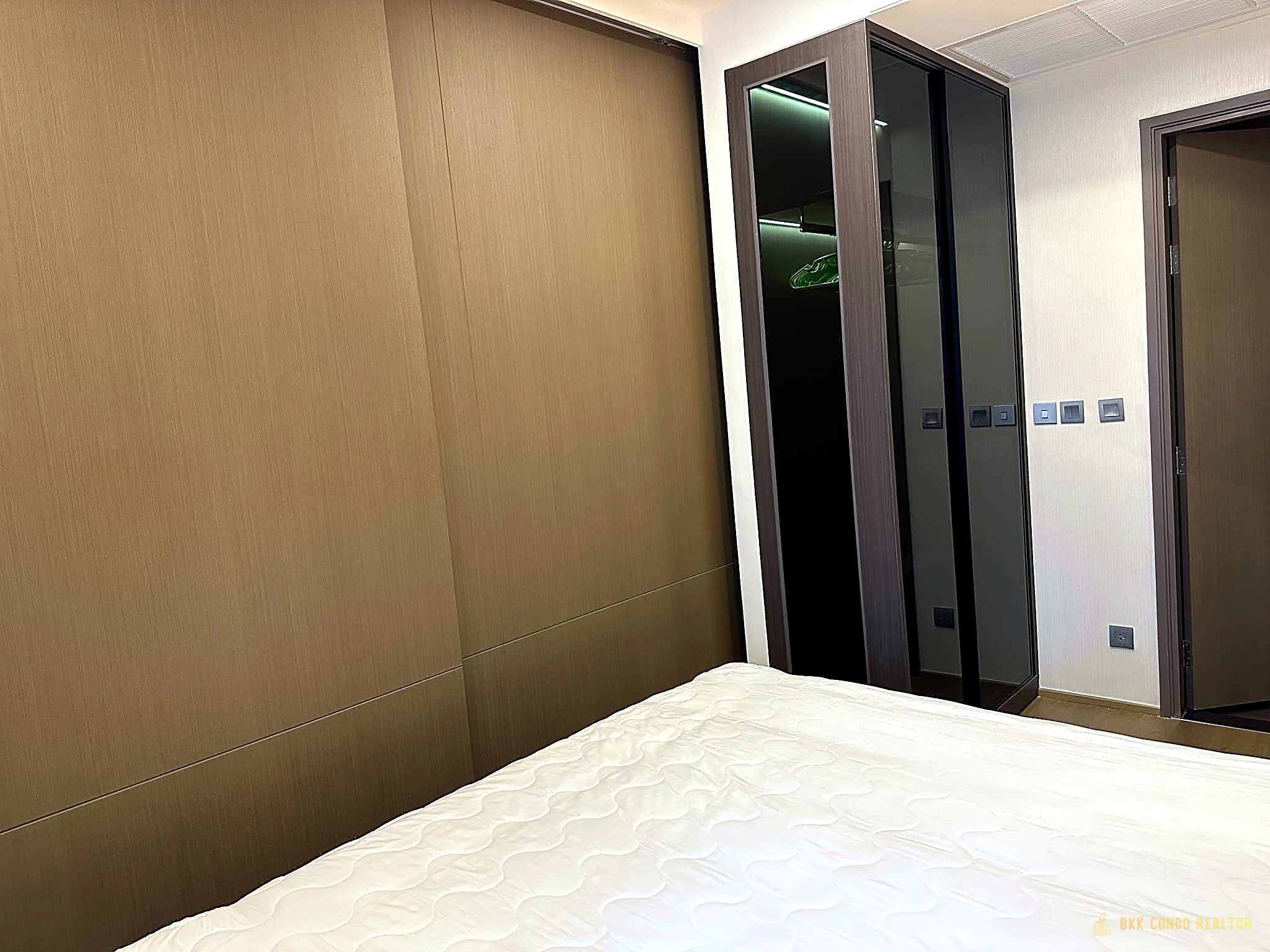 1-Bedroom Condo for Rent at Ashton Chula-Silom (34.5 sqm) — Samyan MRT