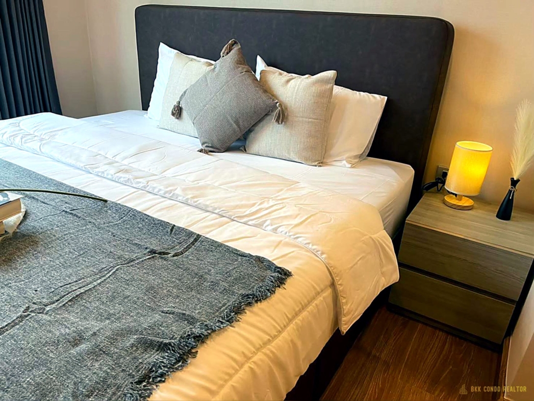 1-Bedroom Condo for Rent at The ACE Ekamai (42 sqm) — Ekkamai BTS