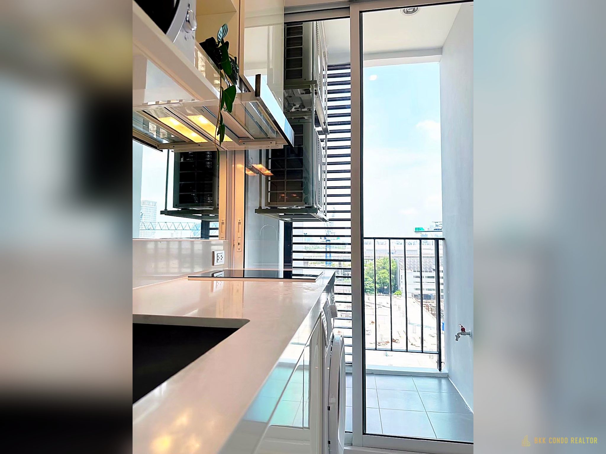 1-Bedroom Condo for Rent at The Sky Sukhumvit (30.56 sqm) — Udom Suk BTS