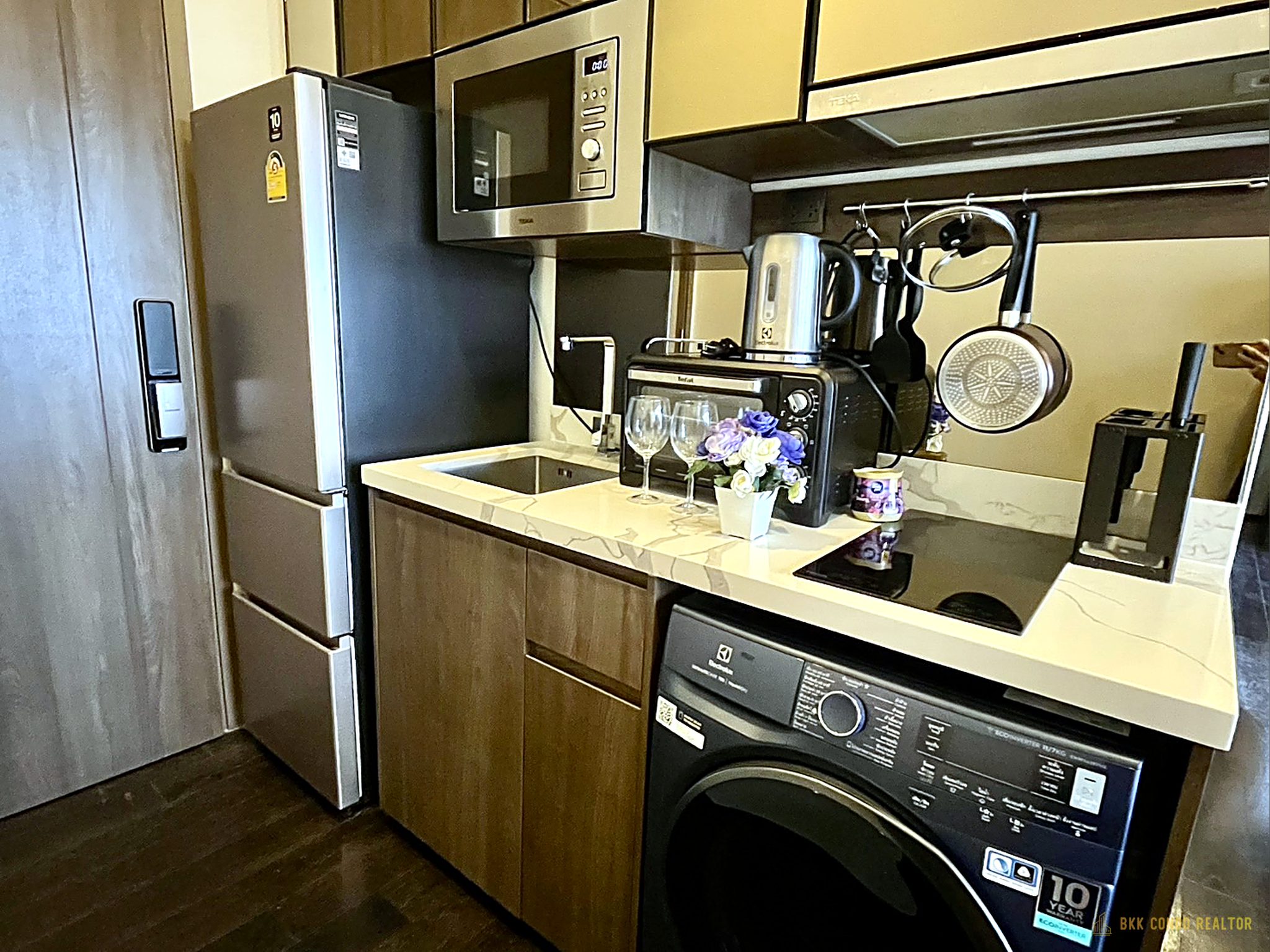 2-Bedroom Condo for Rent at Park Origin Thonglor (46 sqm) — Thonglor BTS