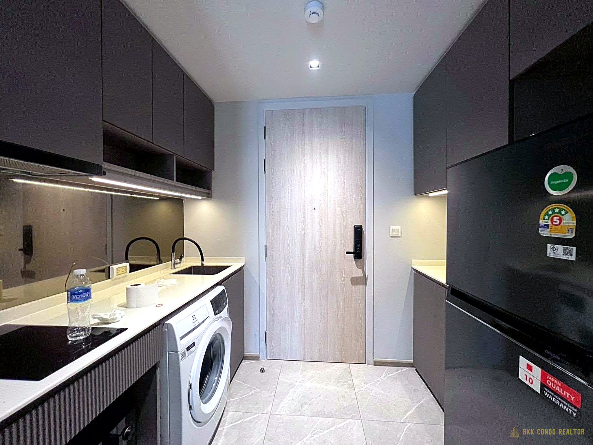 1-Bedroom Condo for Rent at Chapter Thonglor 25 (35 sqm) — Thonglor BTS