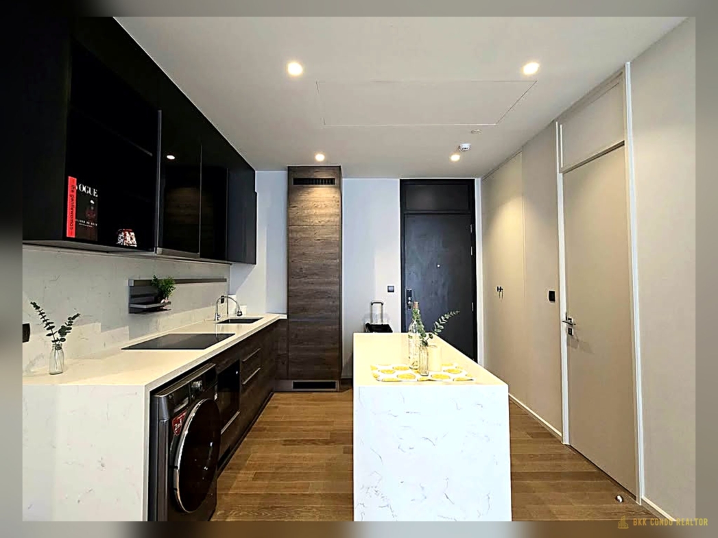 2-Bedroom Condo for Rent at Muniq Langsuan (86 sqm) — Chidlom BTS