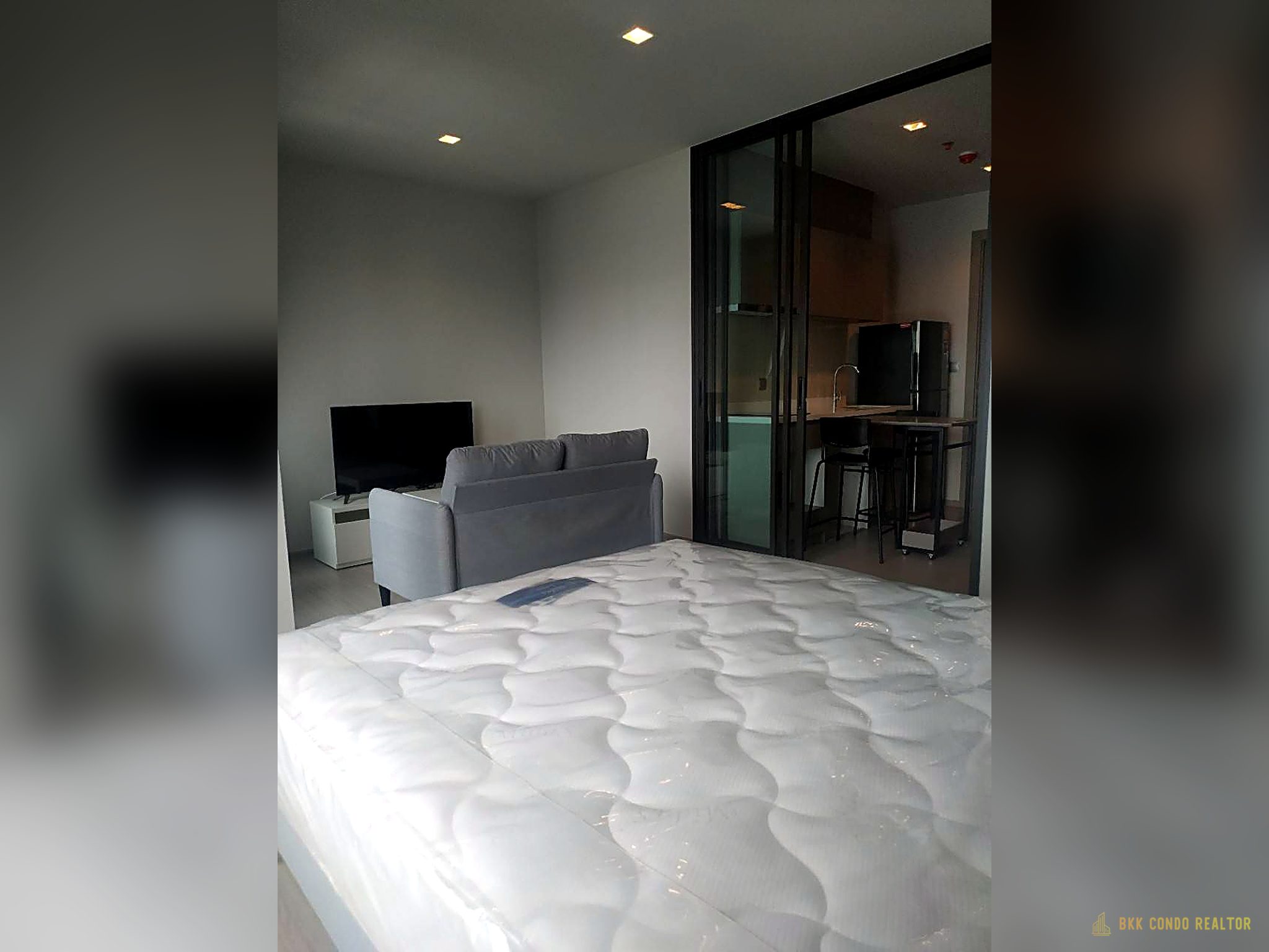 1-Bedroom Condo for Rent at Life Asoke – Rama 9 (27.5 sqm) — Rama 9 MRT