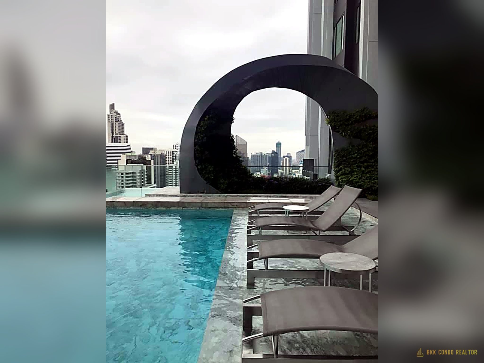 1-Bedroom Condo for Rent at Edge Sukhumvit 23 (31 sqm) — Asoke BTS
