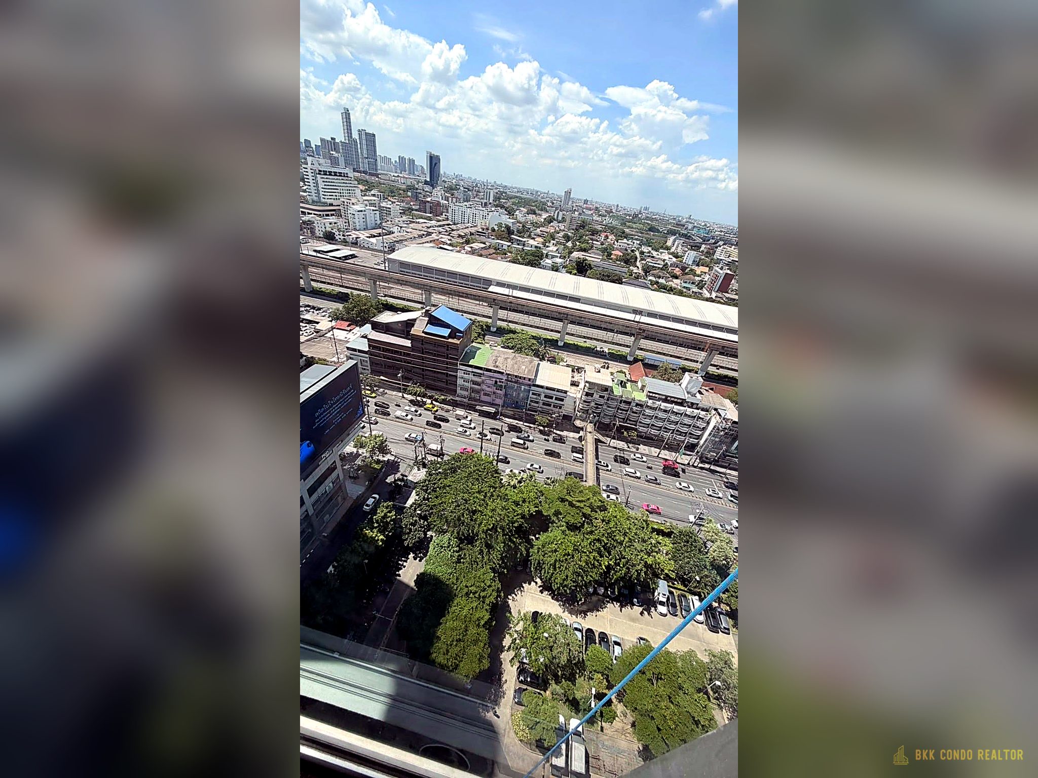 1-Bedroom Condo for Rent at Supalai Park Ekkamai-Thonglor (54 sqm) — Ekkamai BTS