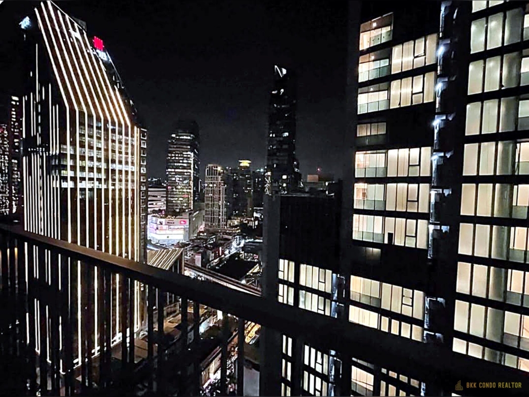 Studio Condo for Rent at Noble Refine Sukhumvit 26 (32 sqm) — Phrom Phong BTS