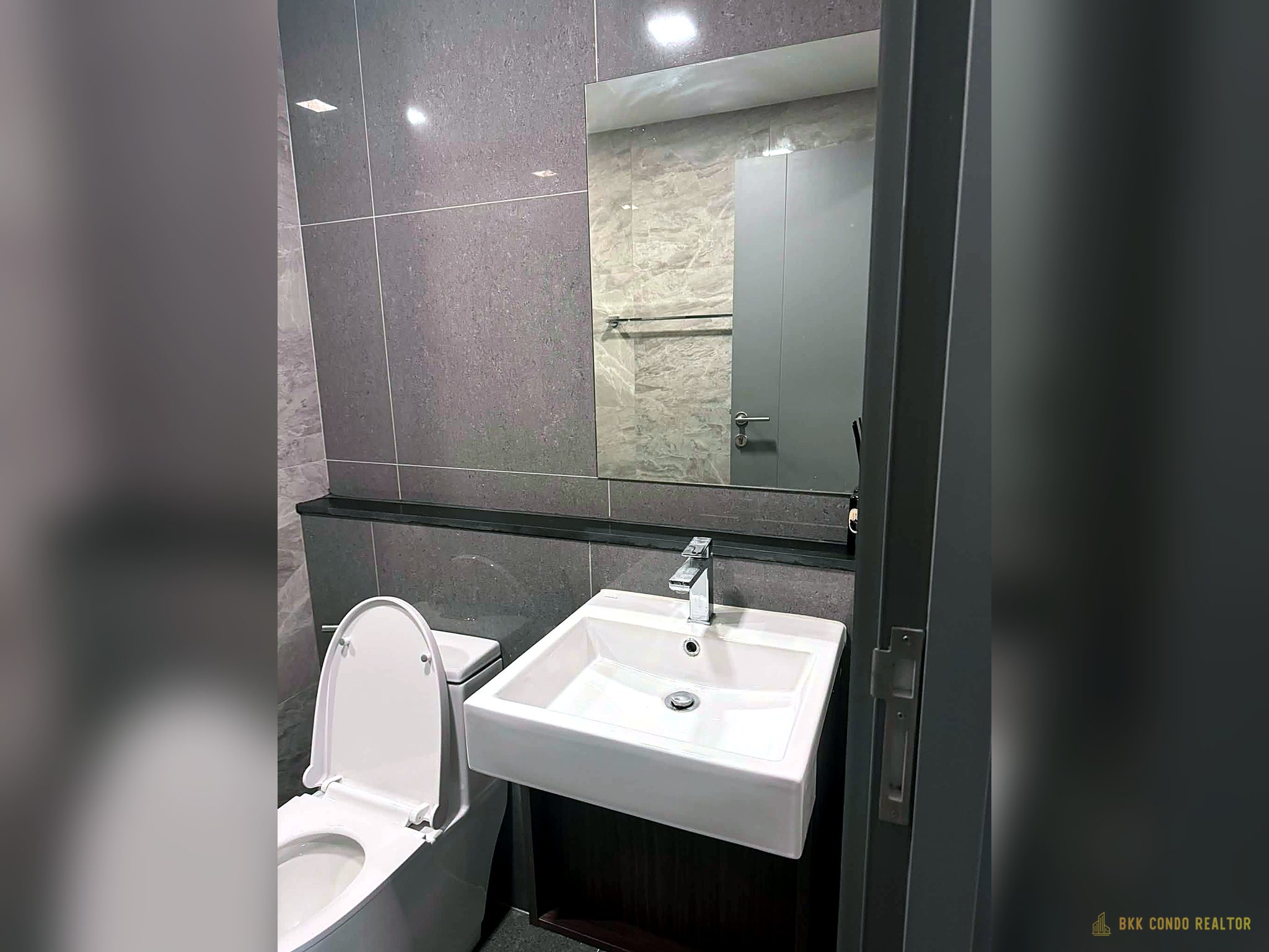 1-Bedroom Condo for Rent at Quintara Phume Sukhumvit 39 (30.85 sqm) — Phrom Phong BTS