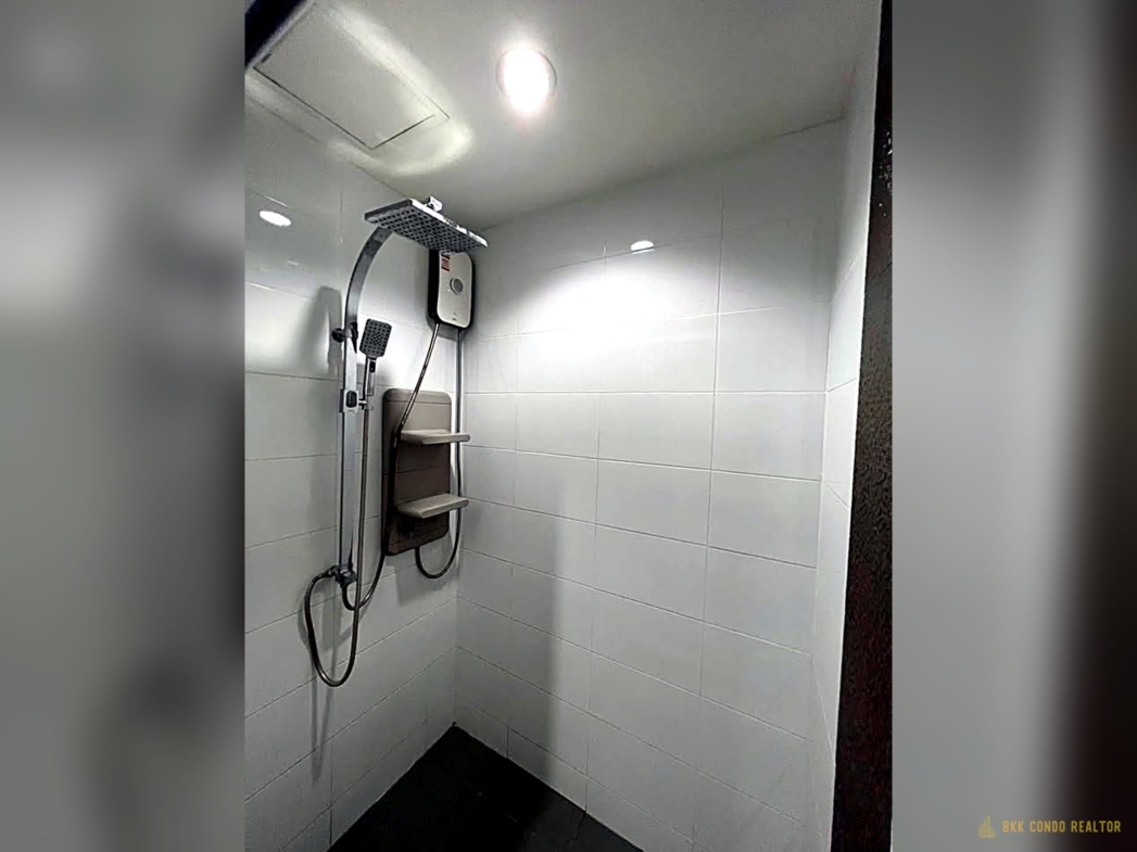 1-Bedroom Condo for Rent at Aspire Sukhumvit 48 (38.33 sqm) — Phra Khanong BTS