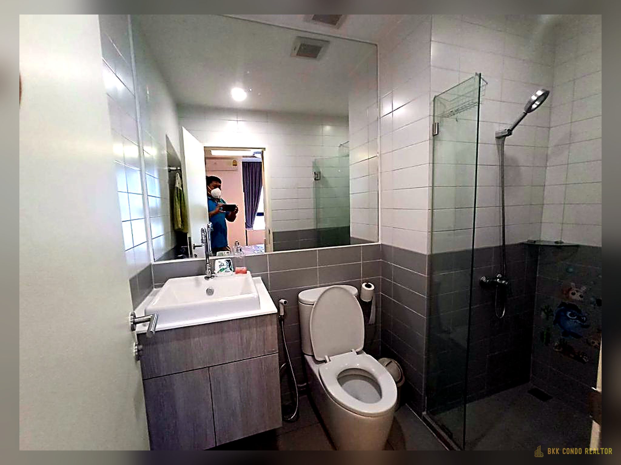 1-Bedroom Condo for Rent at IDEO Mobi Phayathai (31 sqm) — Phaya Thai BTS