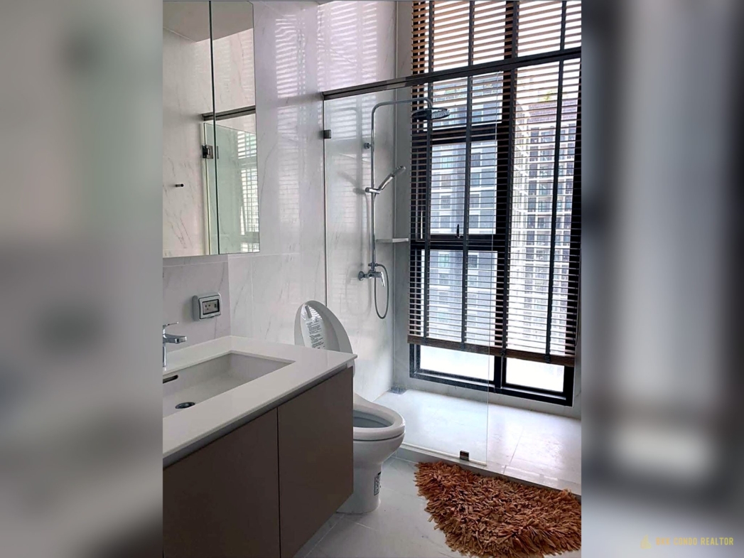 Duplex 1-Bedroom Condo for Rent at Chewathai Residence Asoke (39 sqm) — Rama 9 MRT