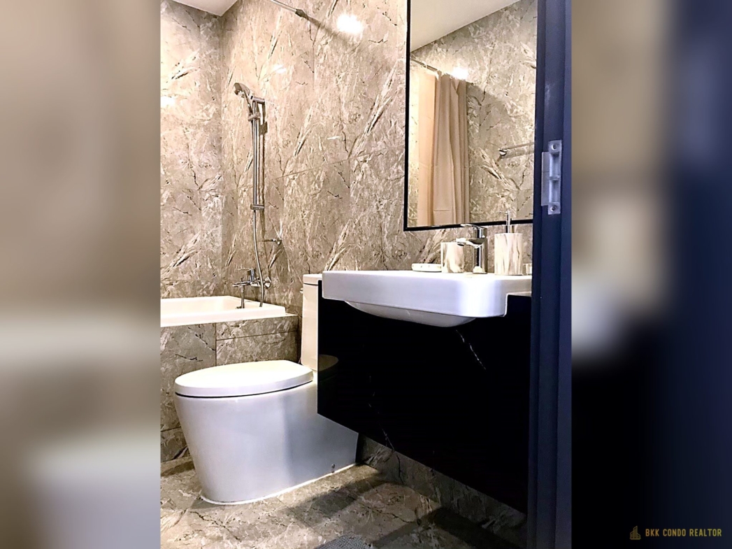2-Bedroom Condo for Rent at Ashton Asoke (48 sqm) — Asoke BTS