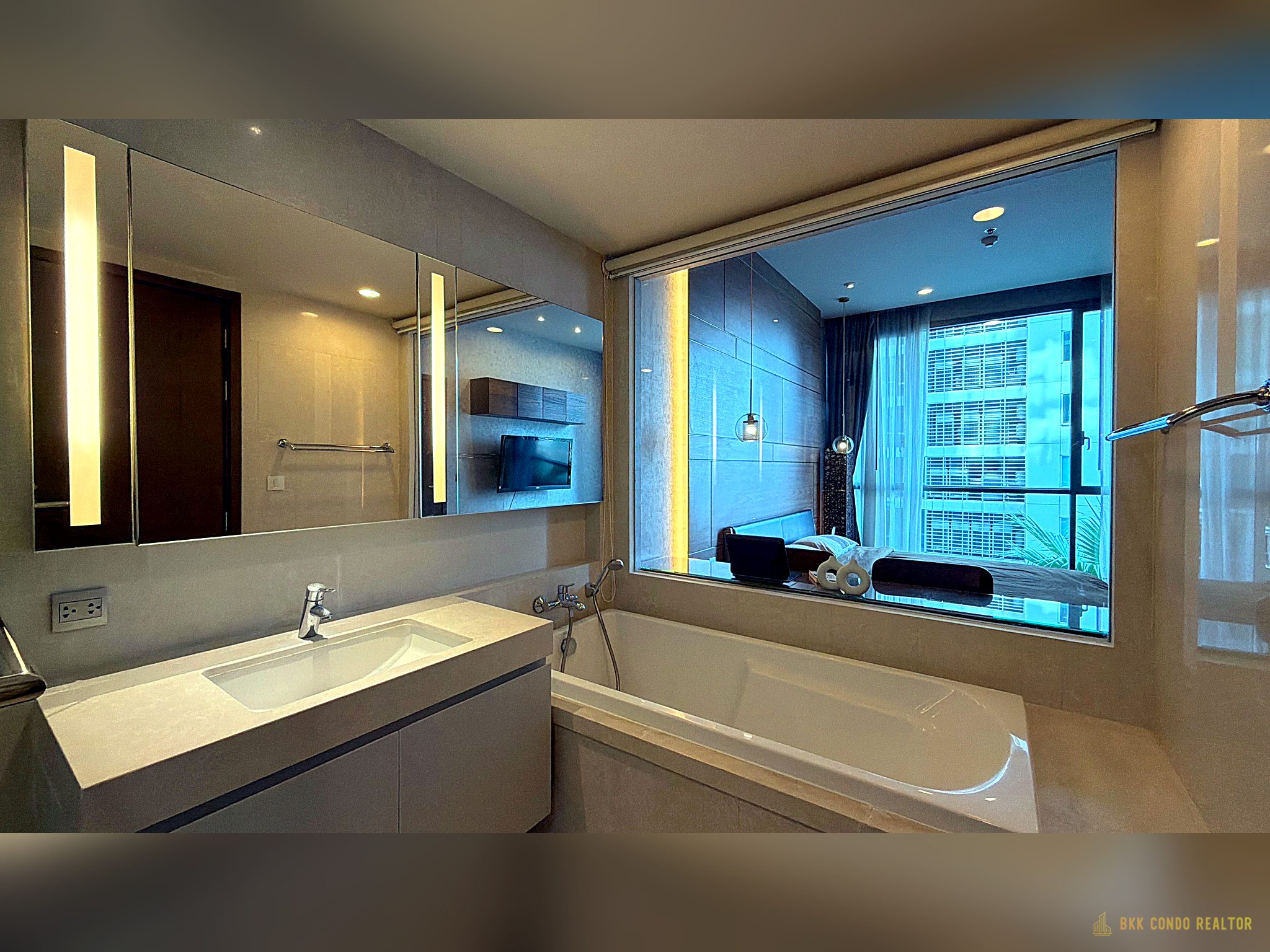 1-Bedroom Condo for Rent at Quattro by Sansiri (55 sqm) — Thonglor BTS