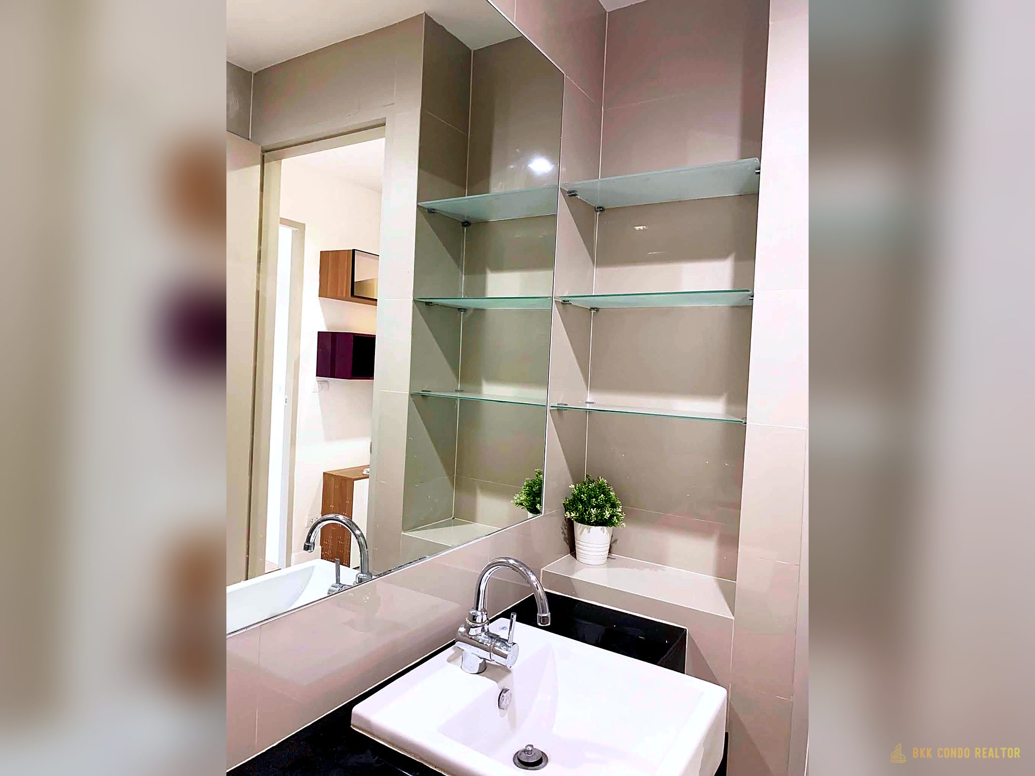 2-Bedroom Condo for Rent at IDEO Blucove Sukhumvit (47 sqm) — Udom Suk BTS
