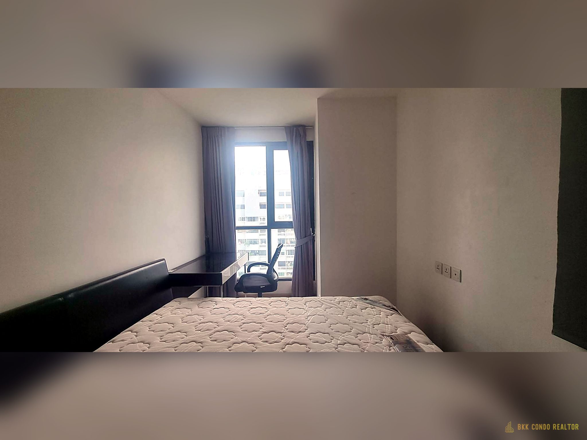 1-Bedroom Condo for Rent at IDEO Mobi Phayathai (30.5 sqm) — Phaya Thai BTS