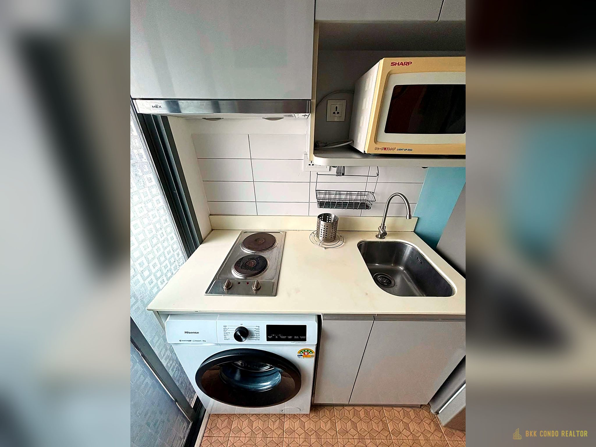 Studio Condo for Rent at IDEO Mobi Sukhumvit 81 (22 sqm) — On Nut BTS