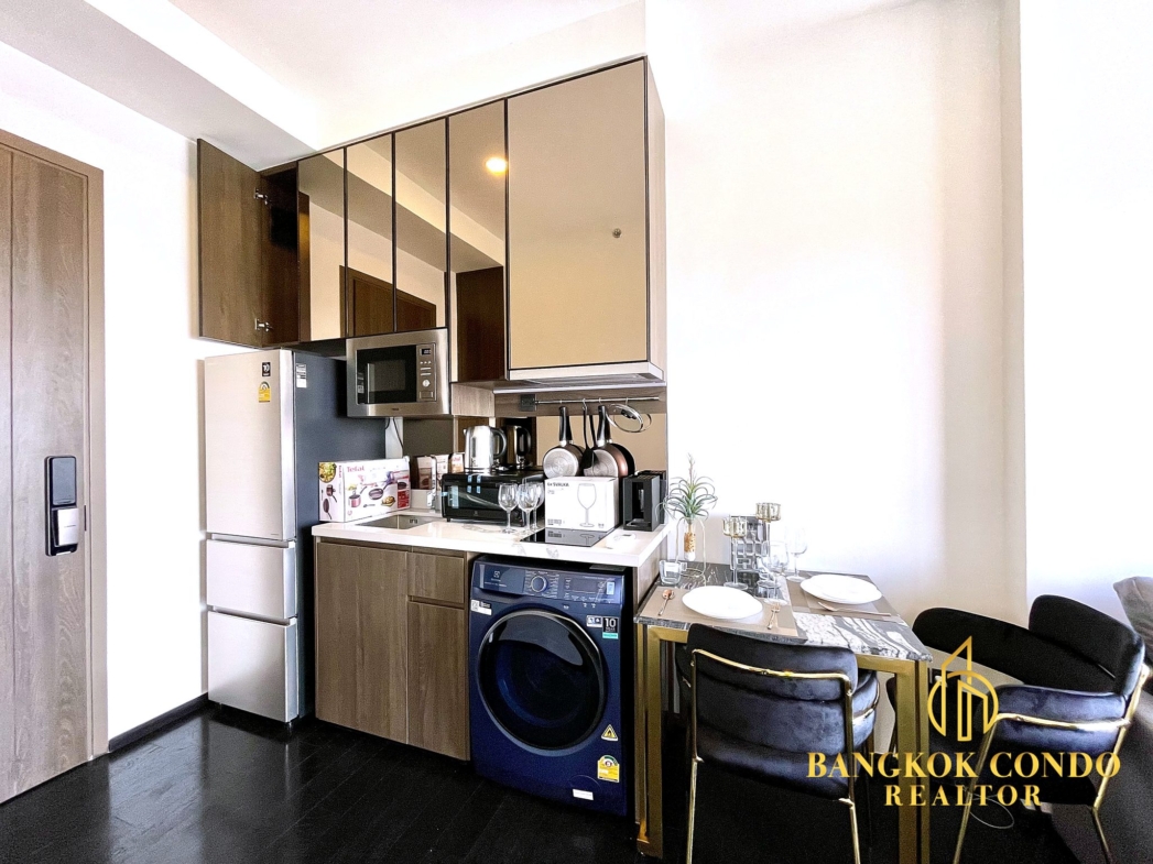 1-Bedroom Condo for Rent at Park Origin Thonglor (33 sqm) — Thonglor BTS
