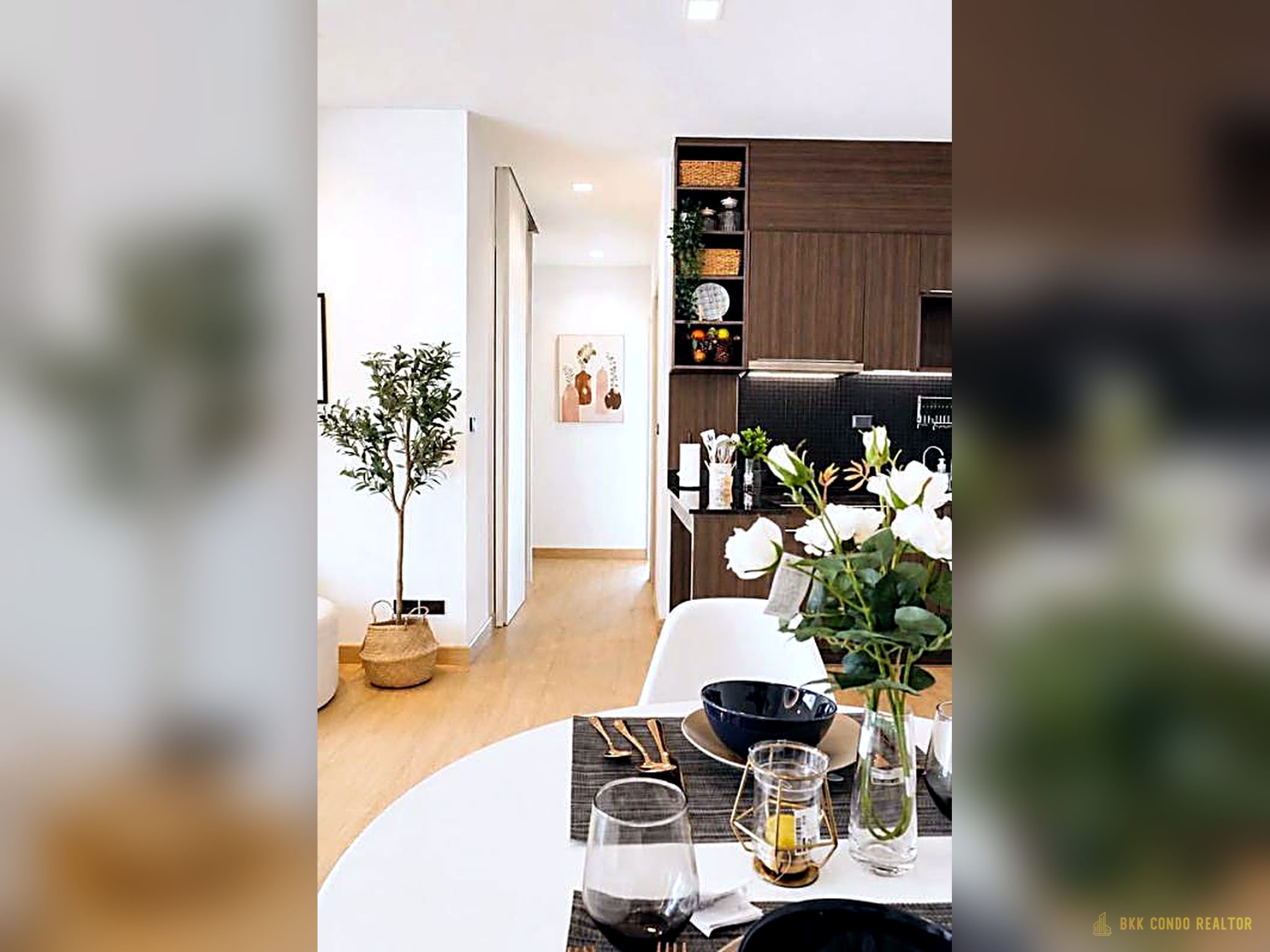 10-kitchen-20 2-Bedroom Condo for Rent at IDEO Q Phayathai (75 sqm) — Phaya Thai BTS