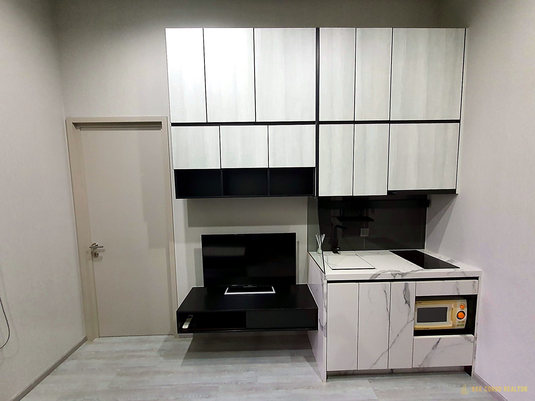 1-Bedroom Condo for Rent at THE LINE Sukhumvit 101 (27.5 sqm) — Punnawithi BTS