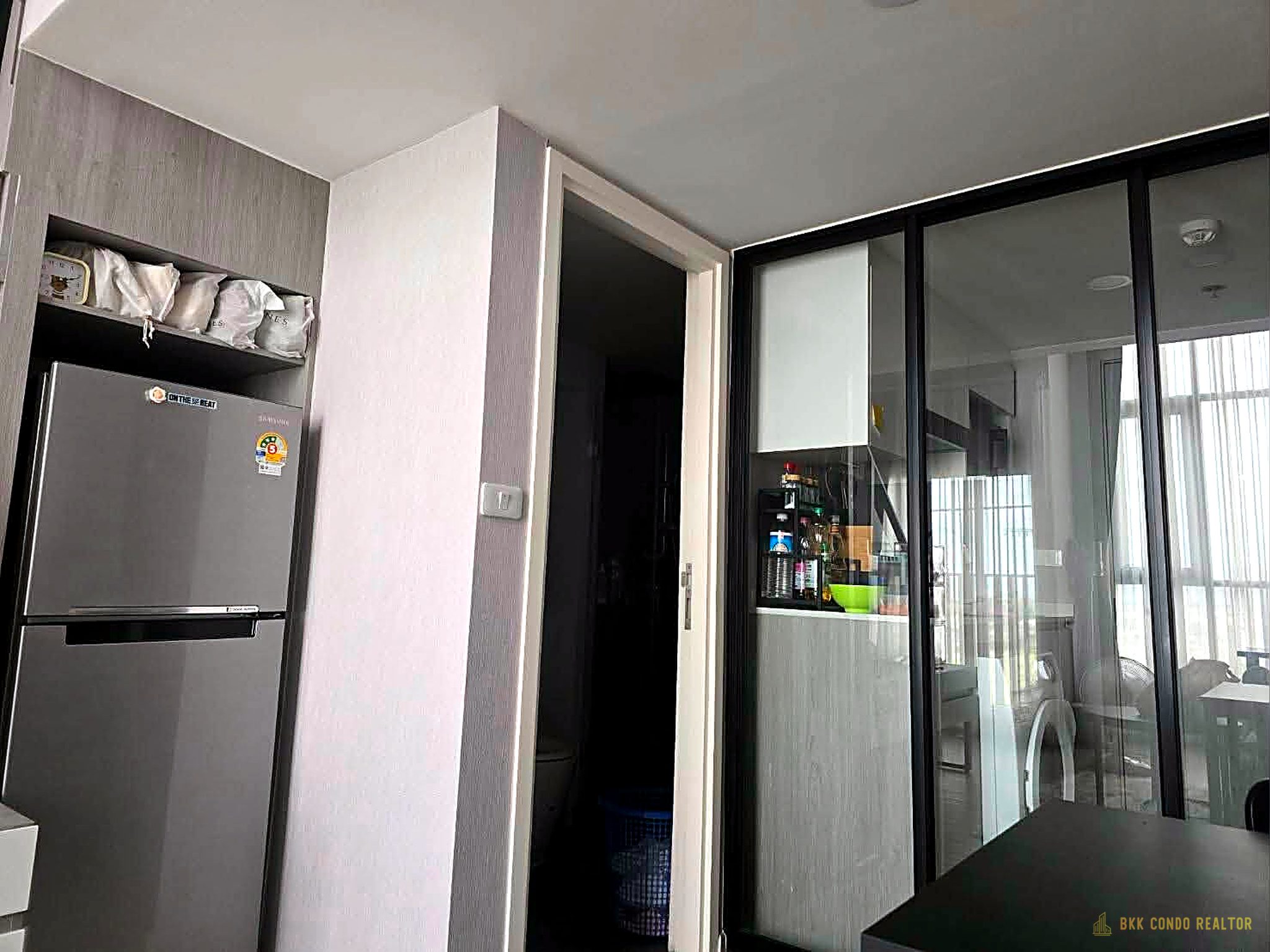 Duplex 1-Bedroom Condo for Rent at Origin Plug & Play Ramkhamhaeng Triple Station (34 sqm) — Ramkhamhaeng