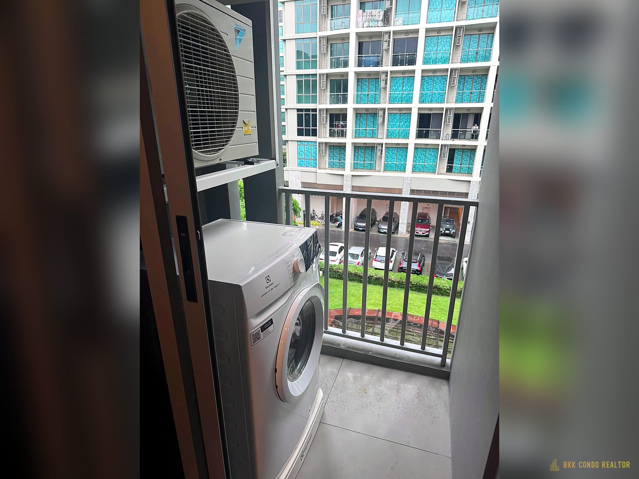 1-Bedroom Condo for Rent at Quintara Phume Sukhumvit 39 (30.85 sqm) — Phrom Phong BTS