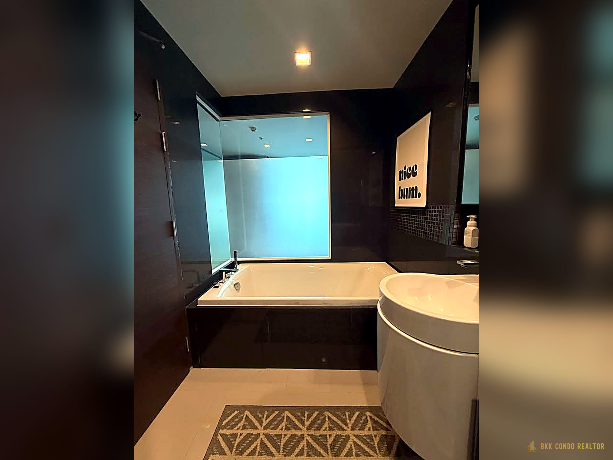 1-Bedroom Condo for Rent at Rhythm Sathorn 21 (45 sqm) — Saphan Taksin BTS