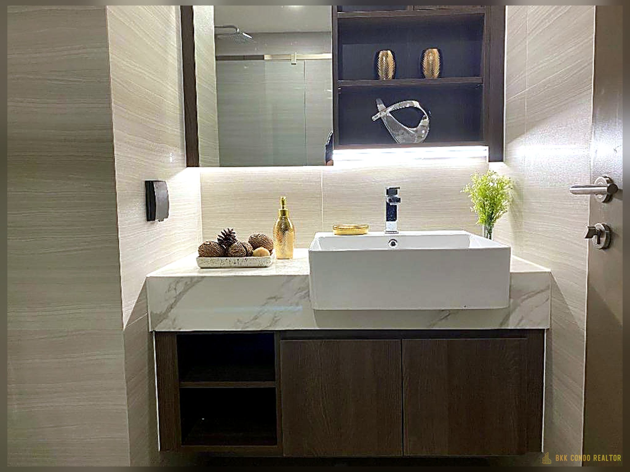2-Bedroom Condo for Rent at Park Origin Thonglor (45 sqm) — Thonglor BTS