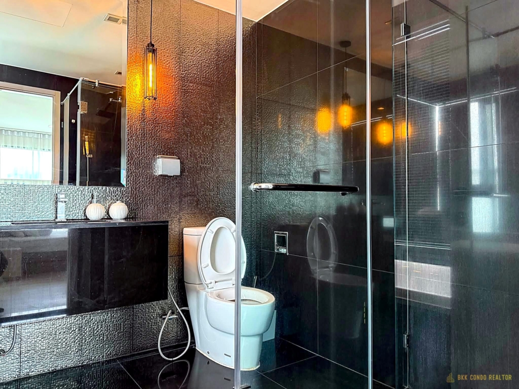 2-Bedroom Condo for Rent at Rhythm Sukhumvit 36-38 (88 sqm) — Thonglor BTS
