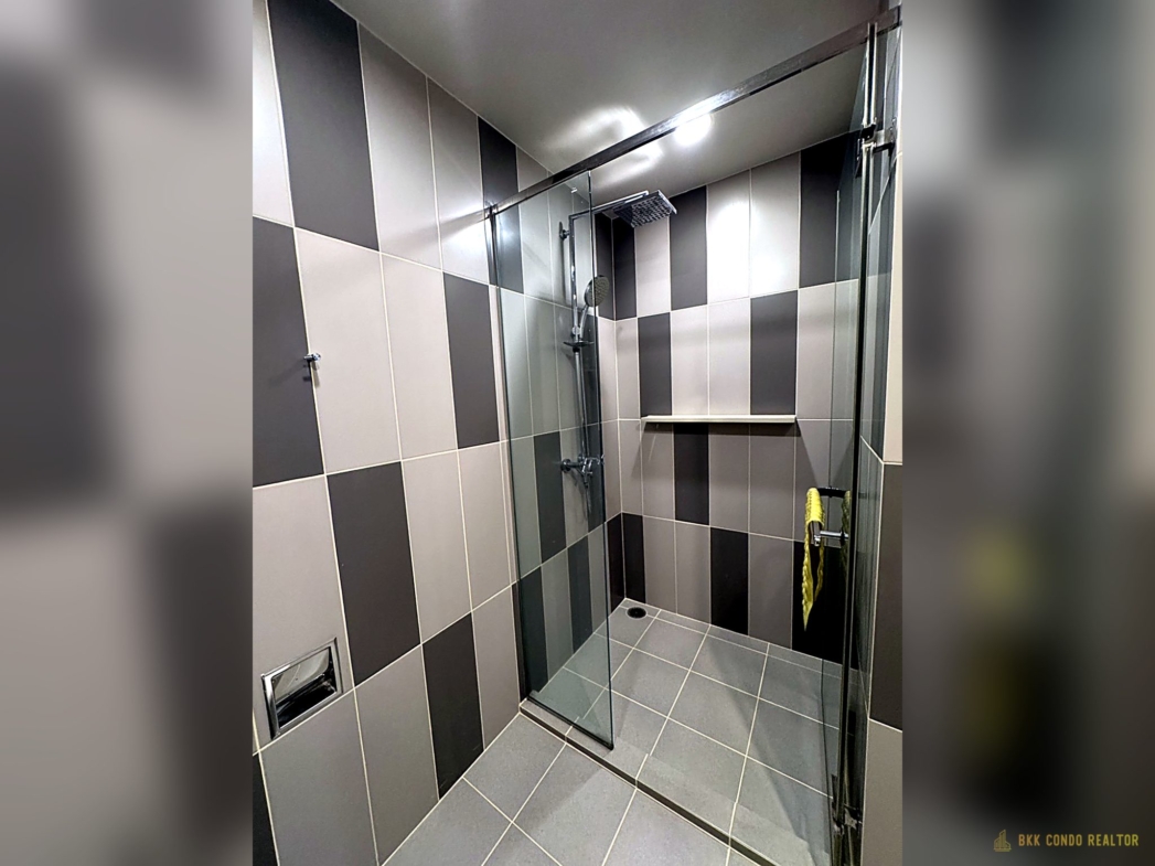 1-Bedroom Condo for Rent at Onyx Phaholyothin (40.48 sqm) — Saphan Khwai BTS